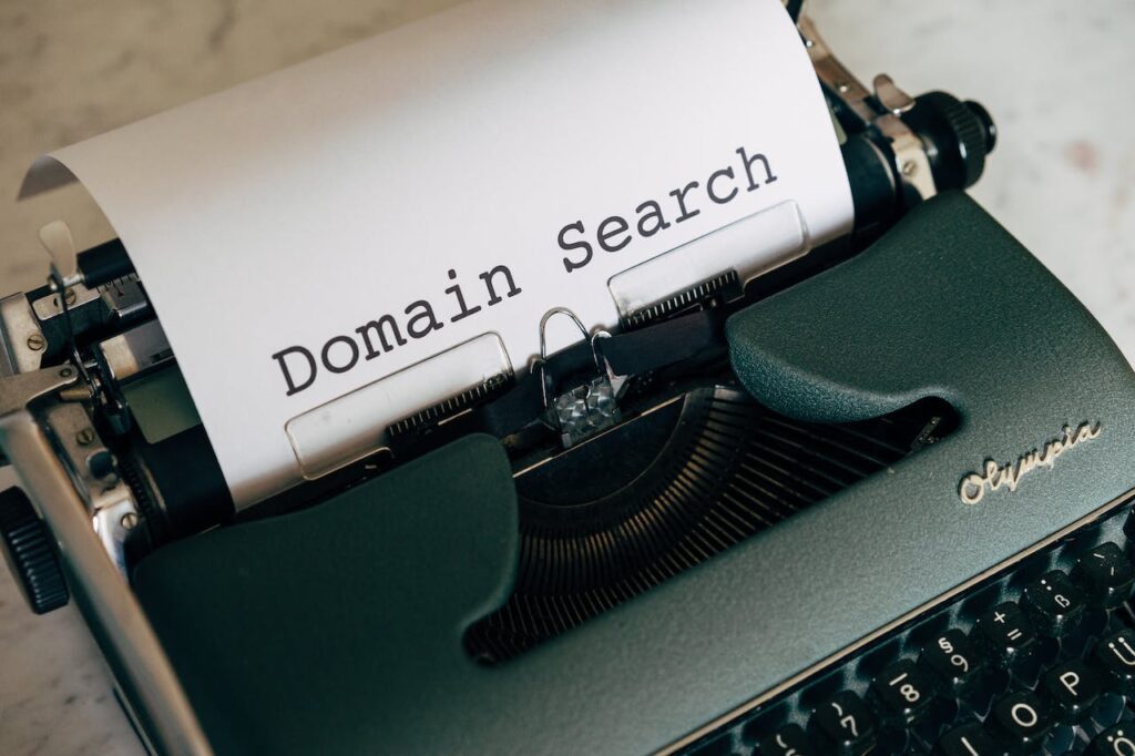Precauciones que Debes Tomar antes de Adquirir Tu Nombre de Dominio